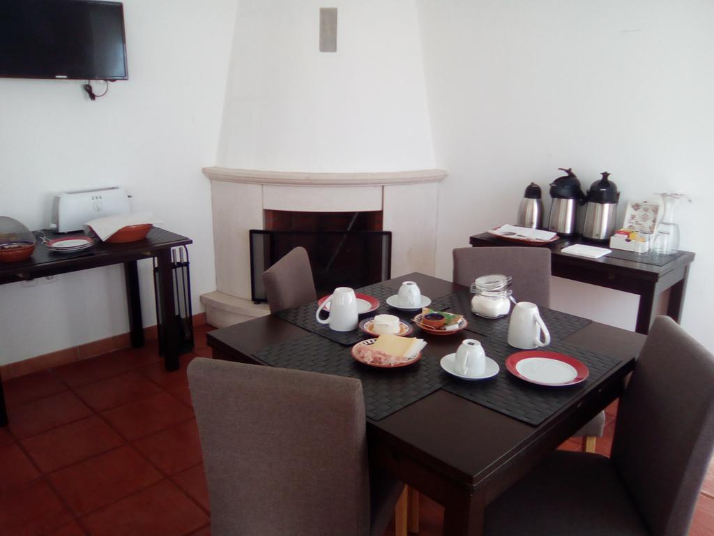 Casa Da Planicie Guest House Reguengos de Monsaraz Bagian luar foto
